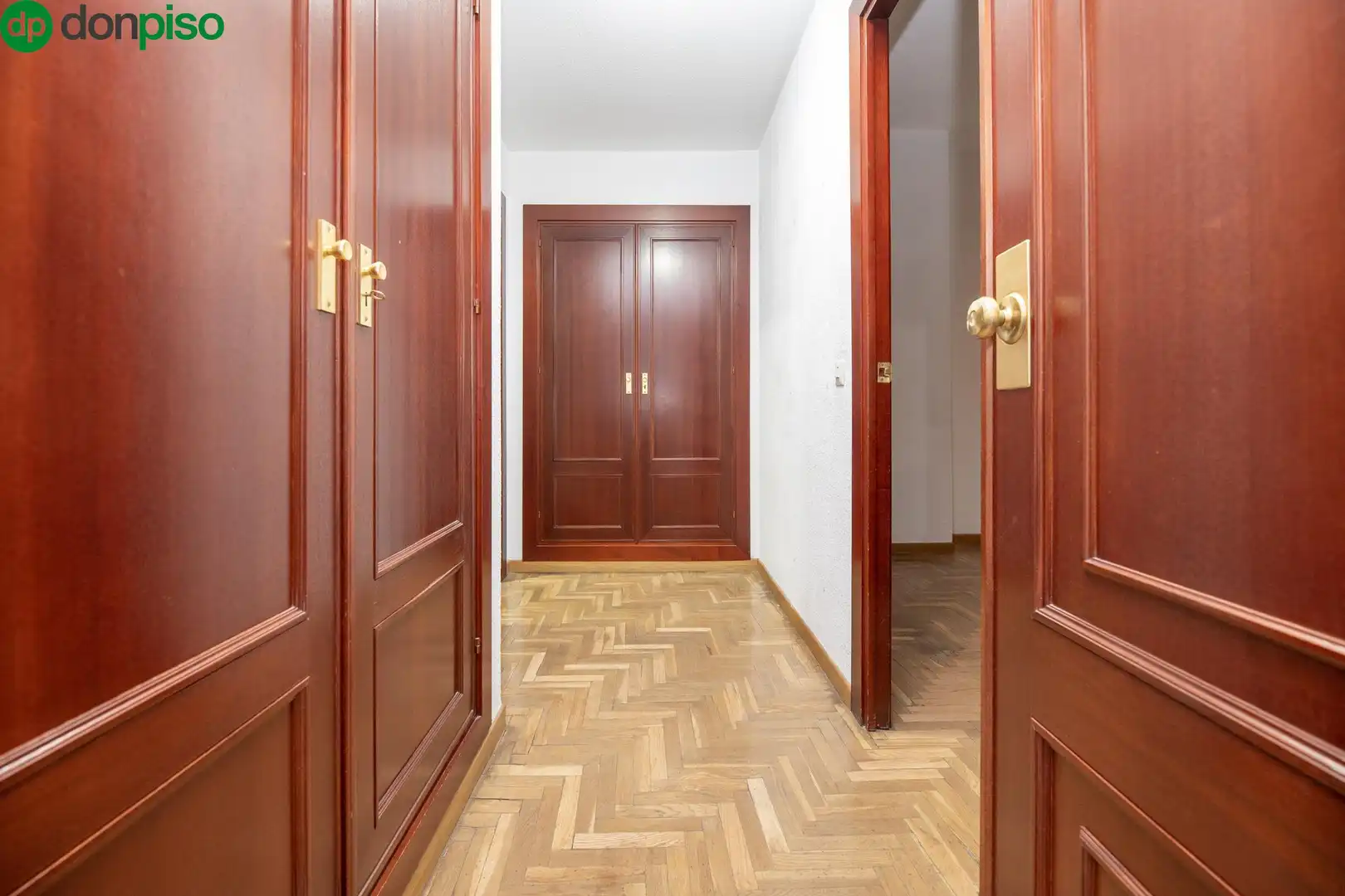 Piso en venta en Avenida Divina Pastora 7 Bloque 2, 7, San Ildefonso