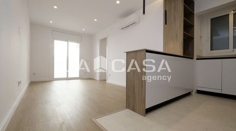 Foto 2 de Piso en venta en Can Baró, Barcelona Capital