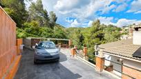Vista exterior de Casa o xalet en venda en Corbera de Llobregat amb Aire condicionat, Calefacció i Jardí privat