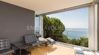 Sala d'estar de Casa o xalet en venda en Arenys de Mar amb Calefacció, Jardí privat i Parquet