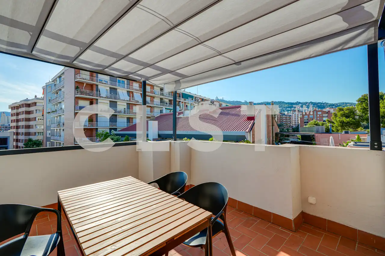 Terrassa de Apartament de lloguer en Barcelona amb Aire condicionat, Calefacció i Parquet