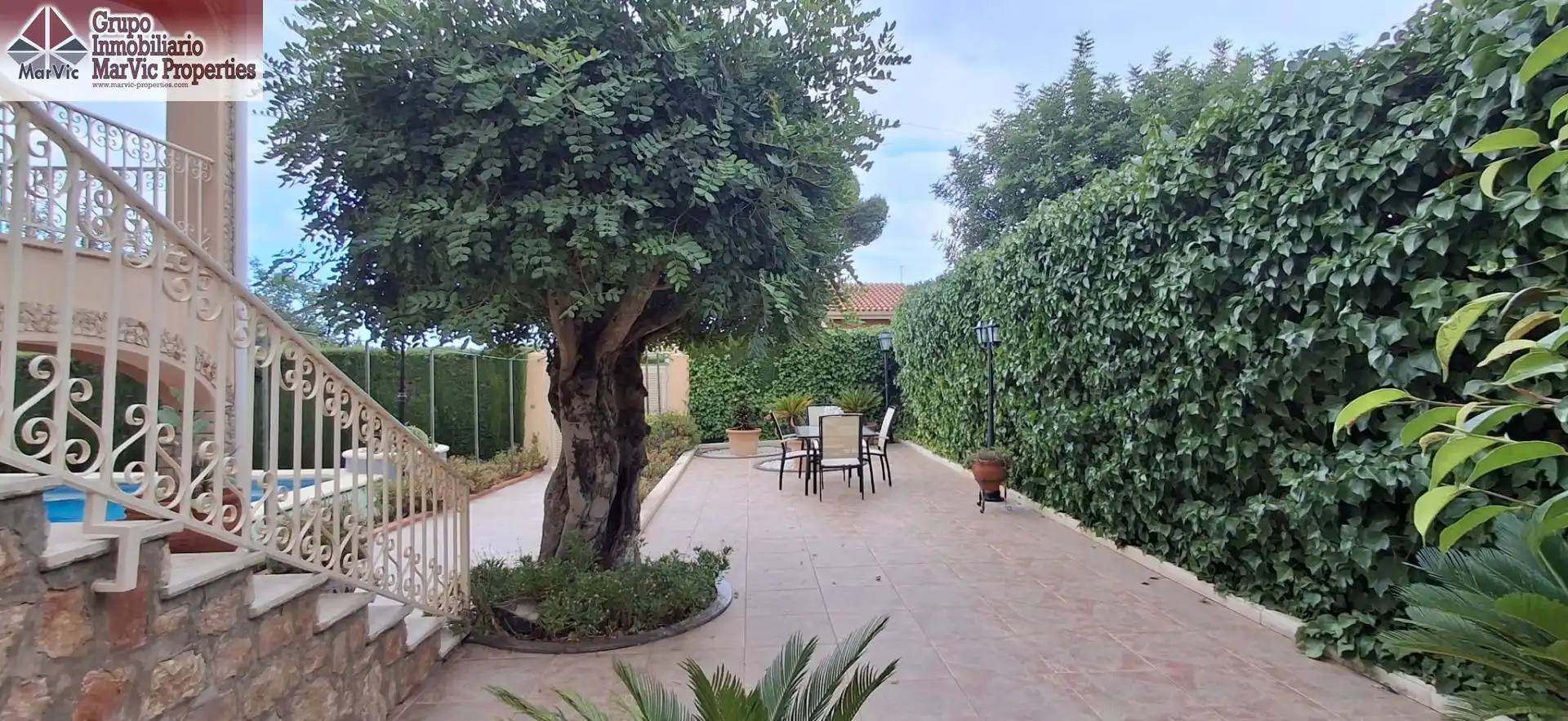 Jardí de Casa o xalet en venda en Benidorm amb Aire condicionat, Jardí privat i Terrassa