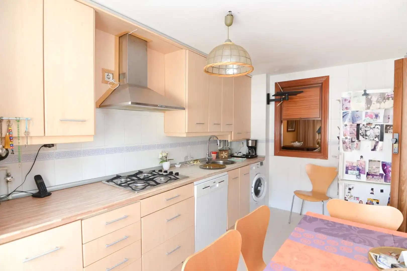 Cocina de Casa adosada en venta en Navalcarnero con Aire acondicionado, Calefacción y Jardín privado