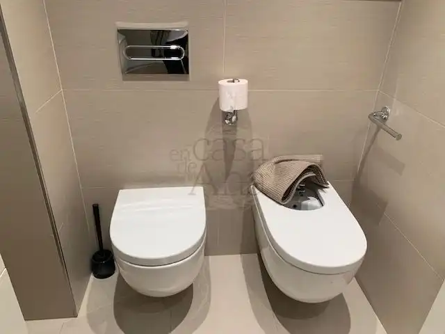 Bathroom of Flat for rent in Bilbao   with Heating