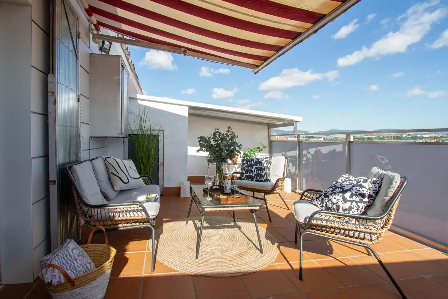 Terraza de Ático en venta en Ansoáin / Antsoain con Calefacción, Terraza y Amueblado