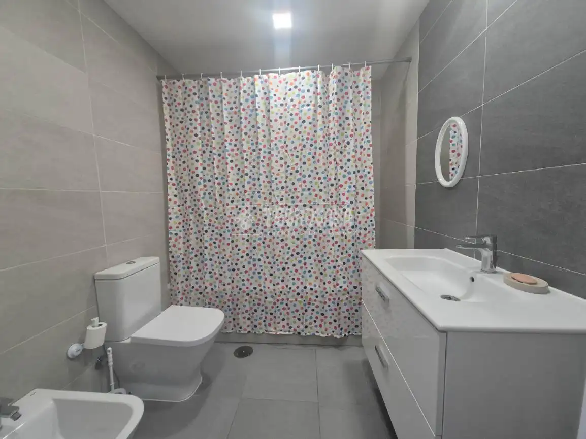 Bathroom of Flat for sale in Málaga  with Storage room and Furnished