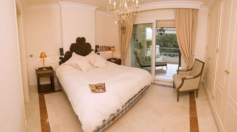 Foto 4 de Apartamento en venta en Nueva Andalucia, Las Brisas, Marbella