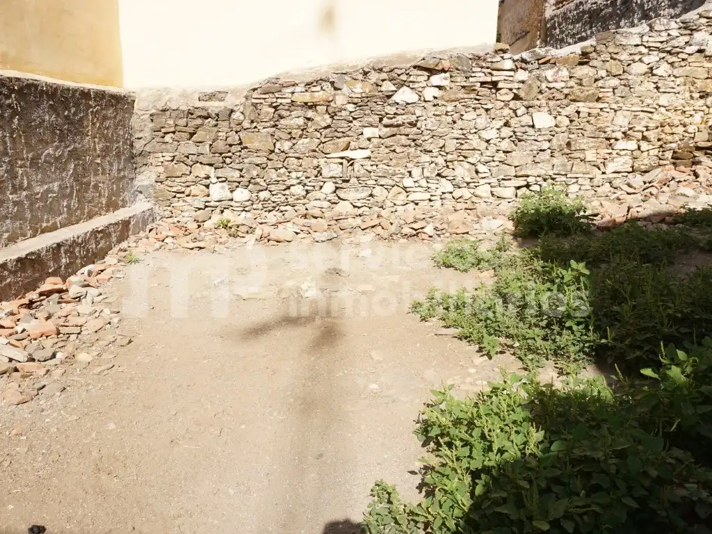 Casa adosada en venta en Benamocarra con Jardín privado, Terraza y Amueblado