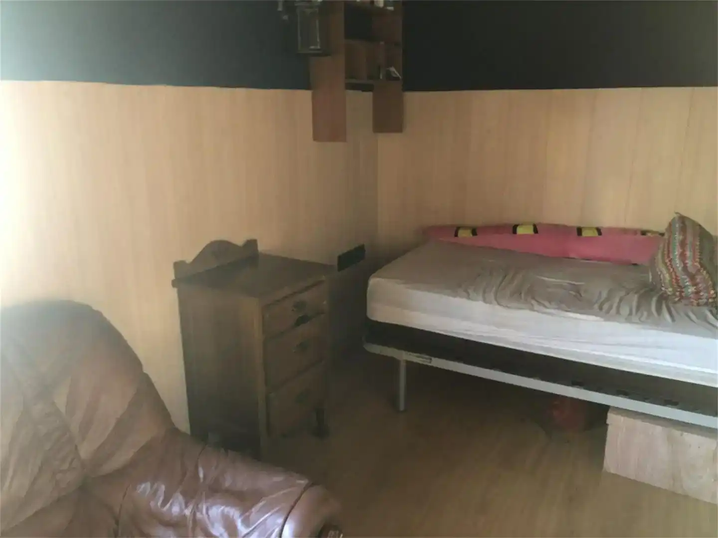 Dormitori de Casa adosada en venda en Gibraleón amb Aire condicionat i Moblat