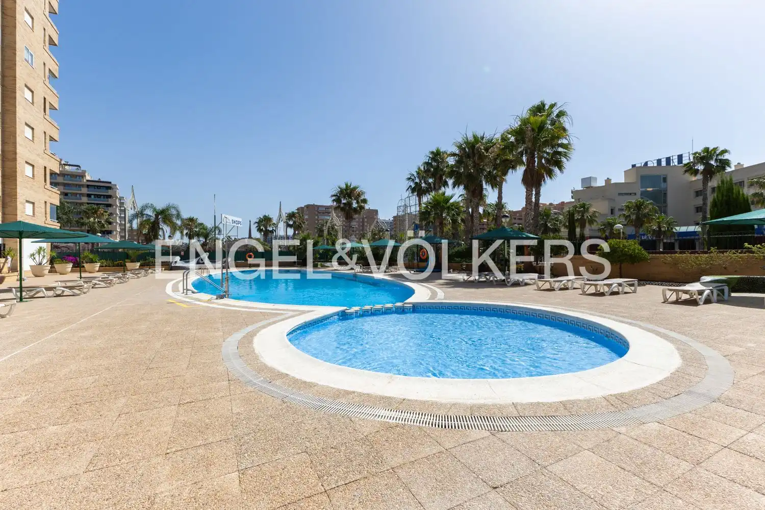 Piscina de Pis en venda en Oropesa del Mar / Orpesa amb Aire condicionat, Calefacció i Terrassa