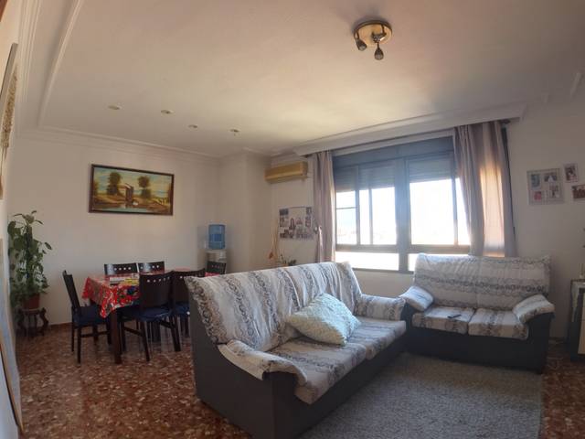 Piso en Venta en Carrer Ramón Y Cajal en Nules