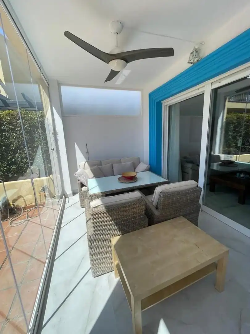 Terrassa de Casa adosada de lloguer en Marbella amb Aire condicionat, Jardí privat i Terrassa