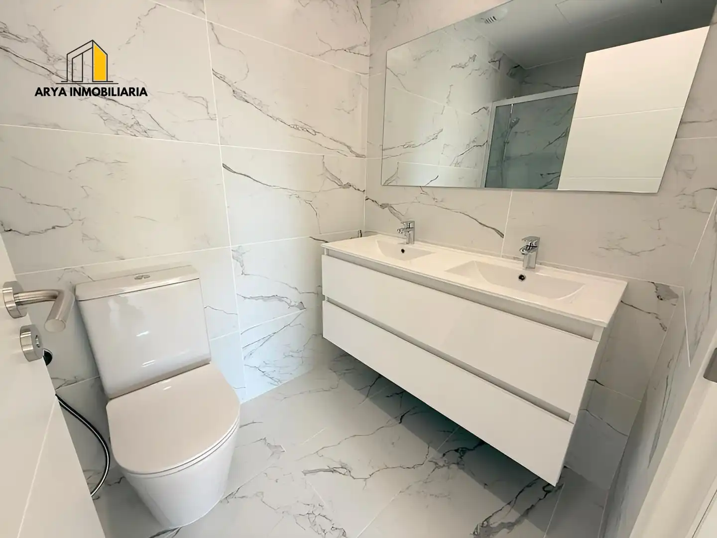 Badezimmer von Wohnung zur Miete in Torrejón de Ardoz mit Klimaanlage, Heizung und Terrasse