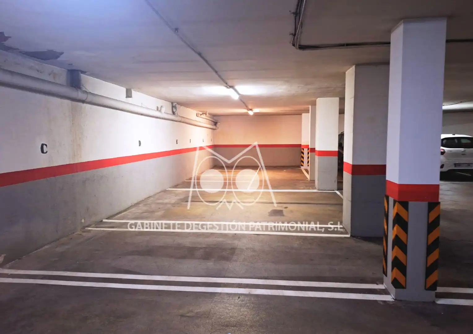 Parkplatz von Garage zur Miete in Sabadell mit Alarm