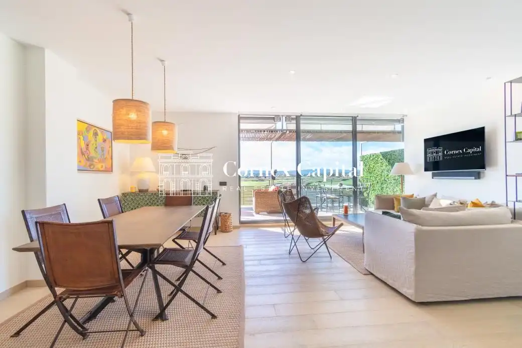 Sala de estar de Dúplex en venta en Gualta con Calefacción, Jardín privado y Terraza