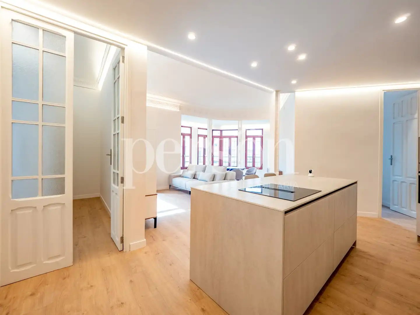 Kitchen of Flat for rent in Valencia  with Air Conditioner, Furnished and Balcony