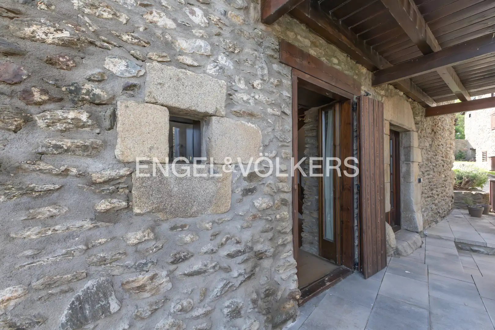 Vista exterior de Casa adosada en venta en Fontanals de Cerdanya con Calefacción, Parquet y Terraza