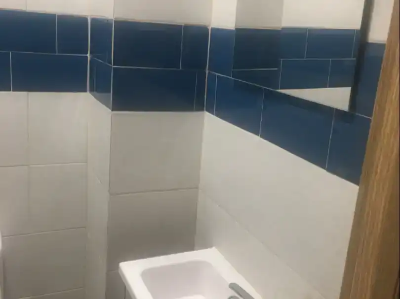 Badezimmer von Wohnung zur Miete in Alcalá de Henares mit Klimaanlage und Balkon