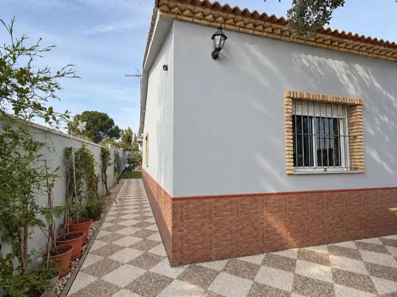 Vista exterior de Casa o chalet en venta en Arahal, Sevilla