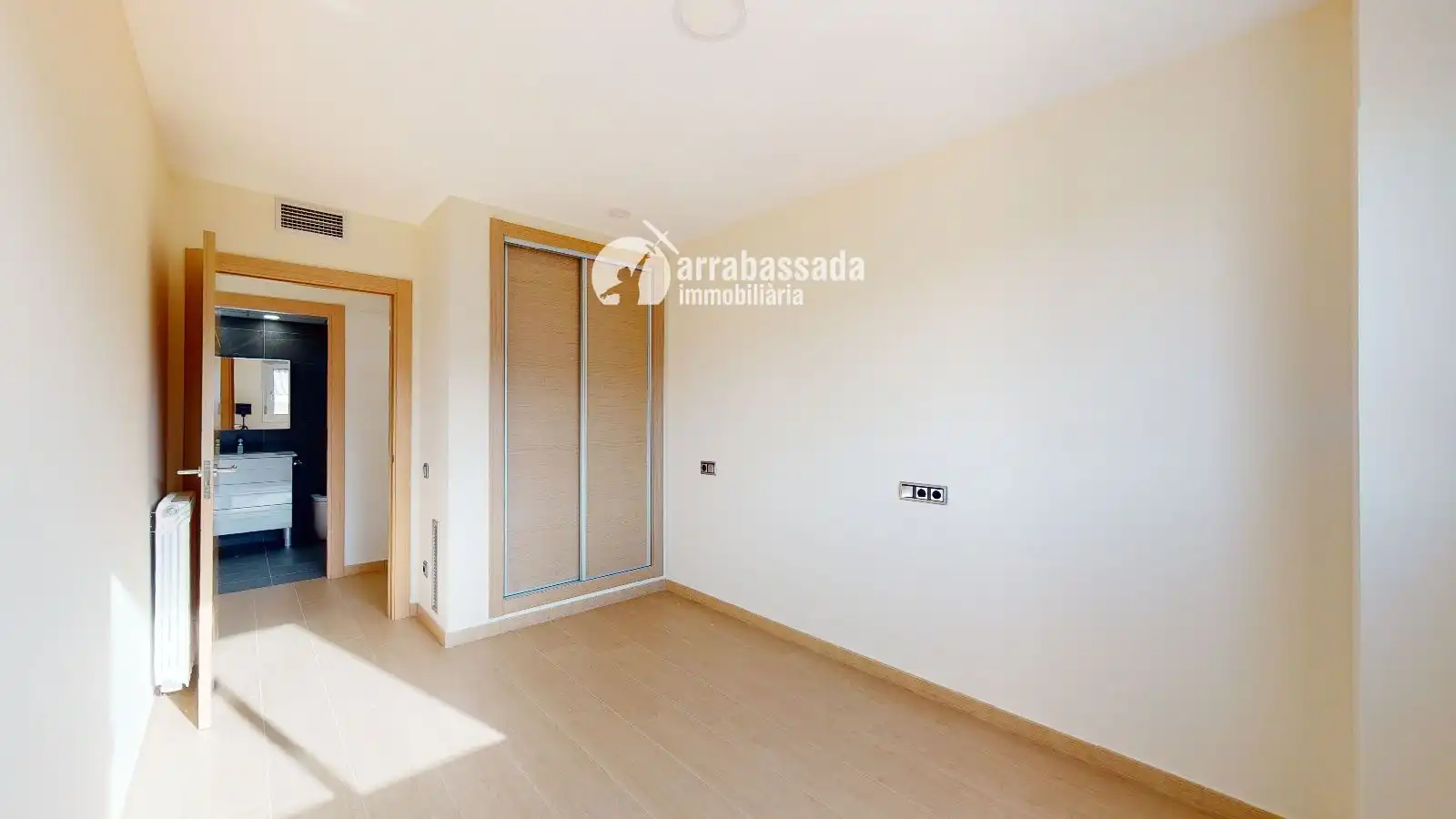 Habitación de Piso de alquiler en Tarragona con Aire acondicionado, Calefacción y Terraza