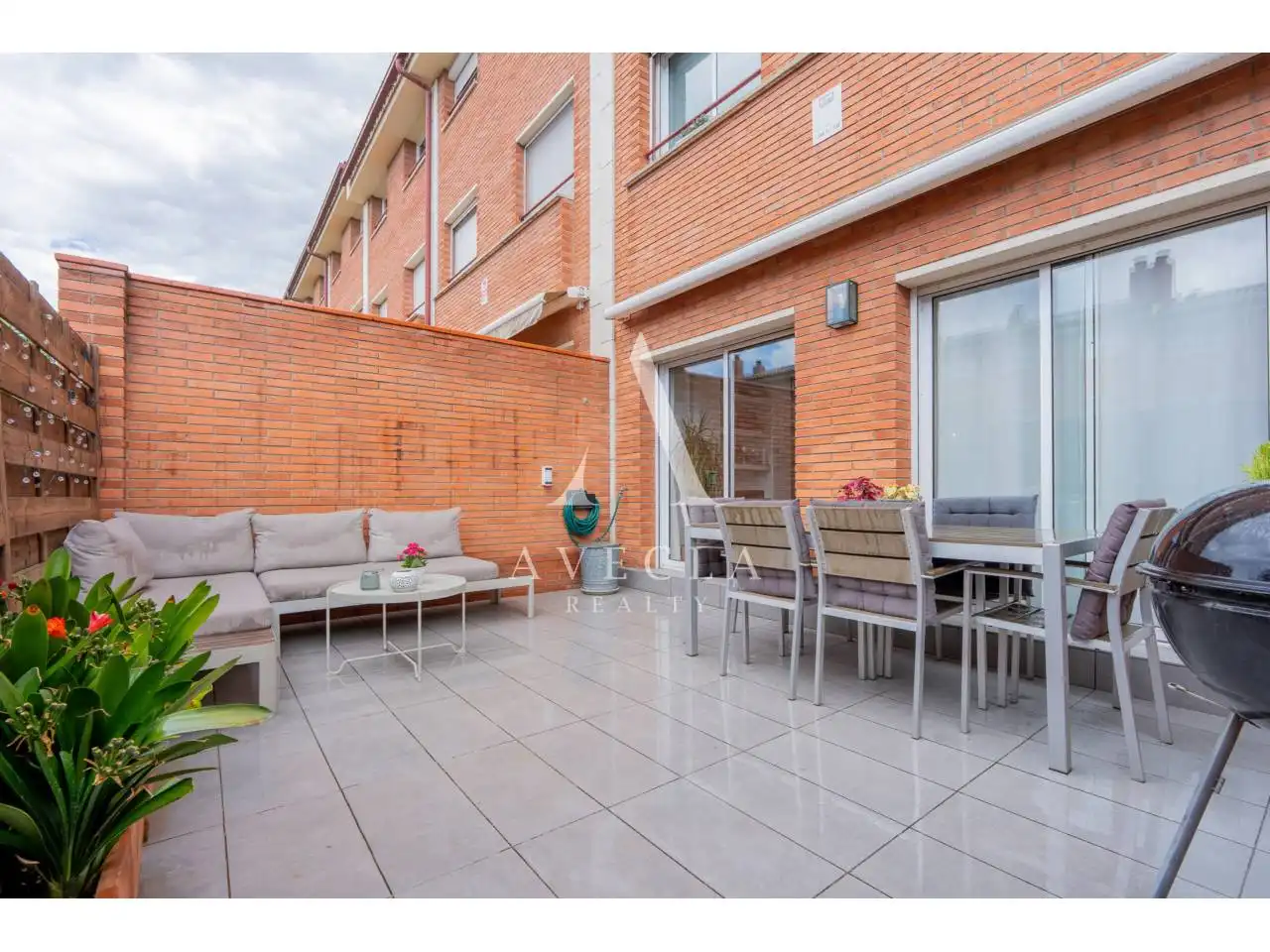 Terrace of Detached homes for sale in Sant Cugat del Vallès  with Air Conditioner, Heating and Parquet flooring