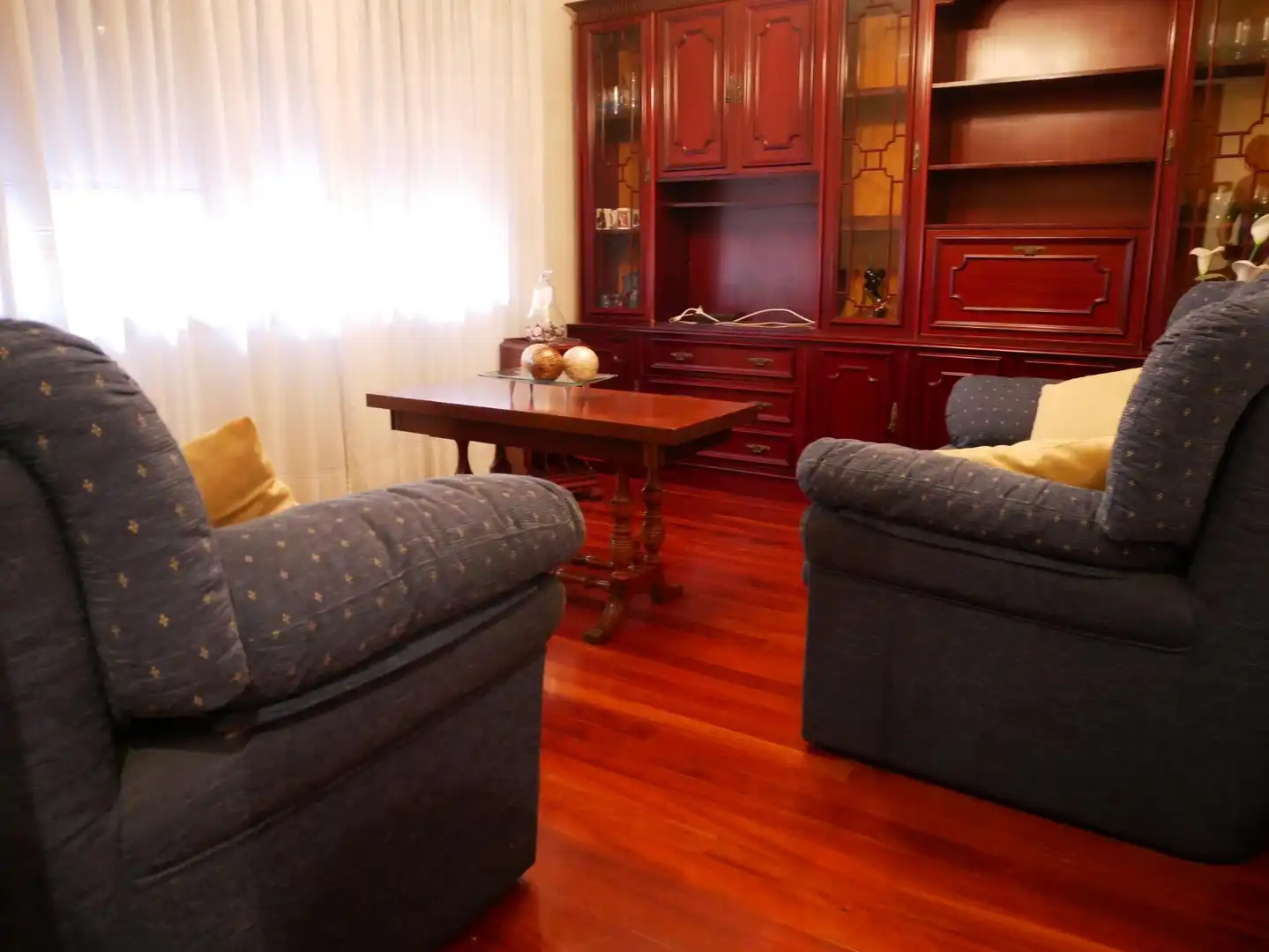 Sala de estar de Piso en venta en Basauri  con Calefacción y Balcón