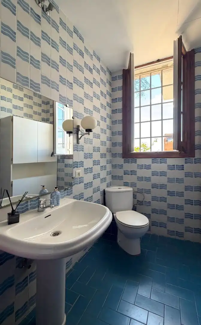 Bathroom of Flat for sale in Barcelona  with Terrace
