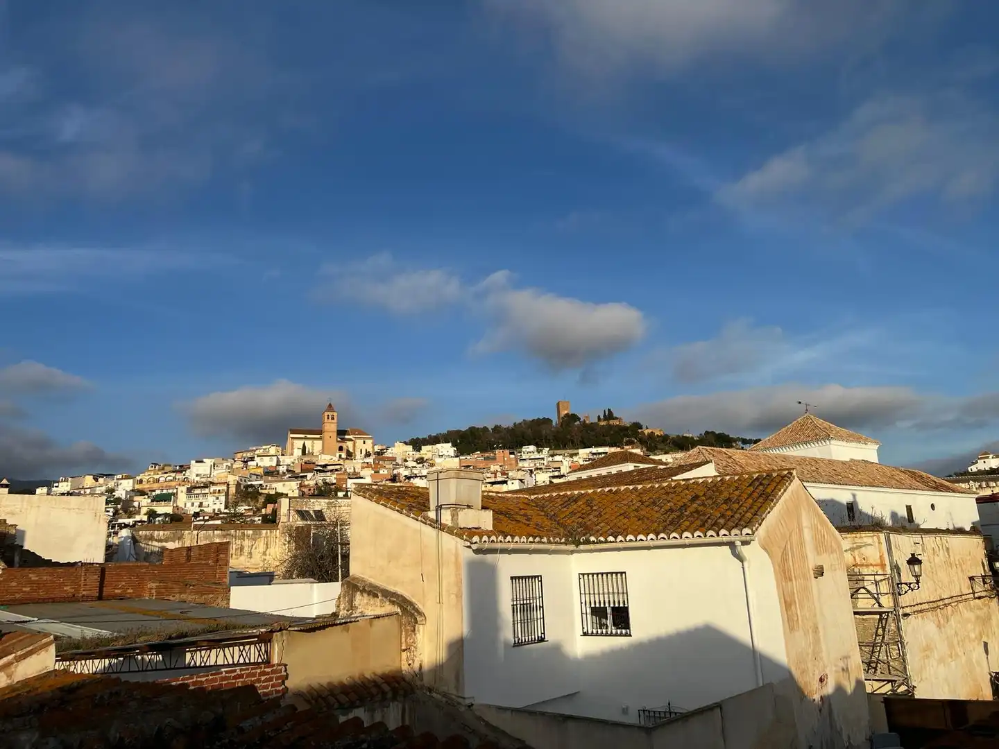 Vista exterior de Casa adosada en venda en Vélez-Málaga amb Aire condicionat i Terrassa
