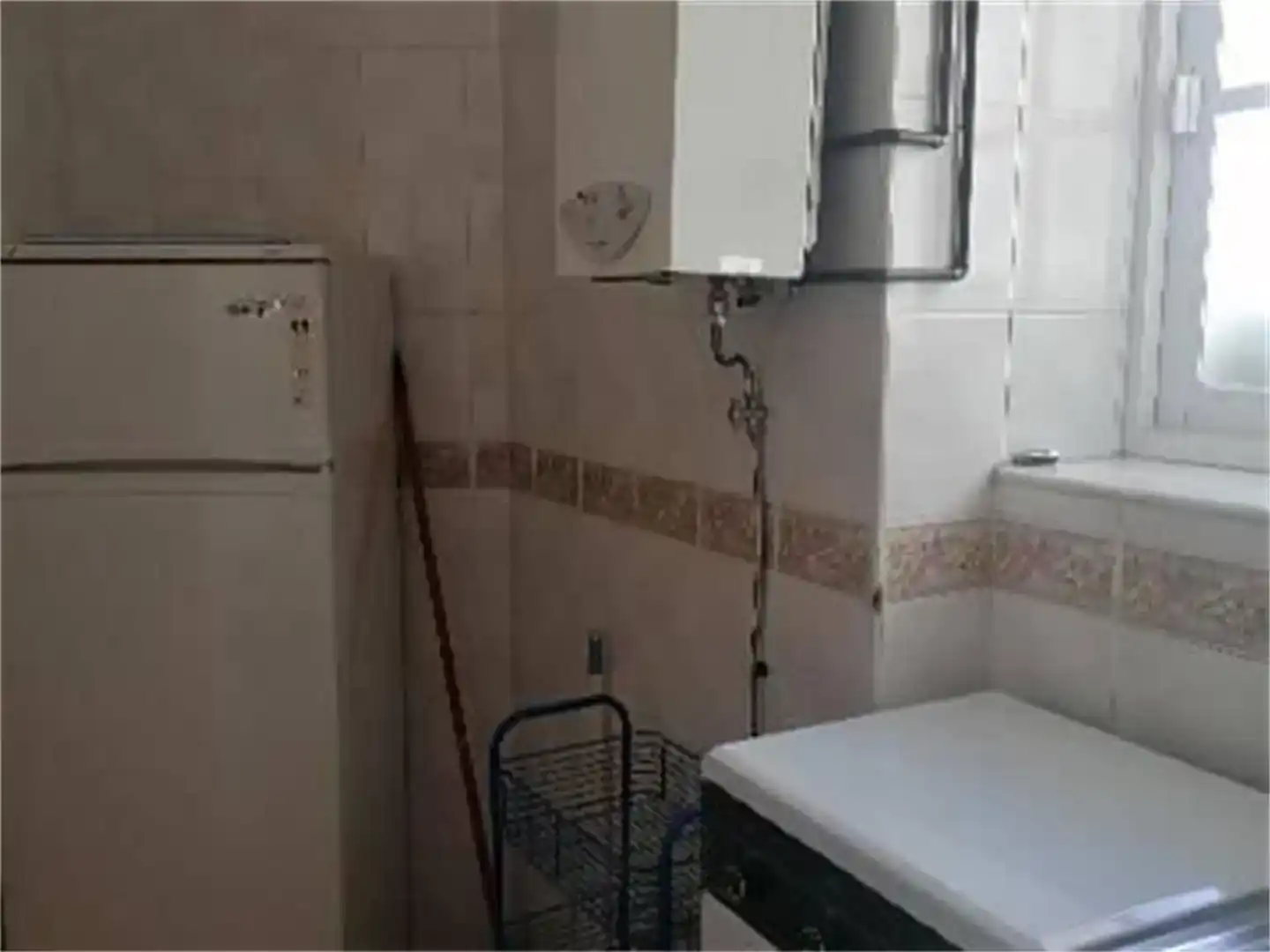 Cuina de Casa adosada de lloguer en Benaocaz amb Moblat i Balcó