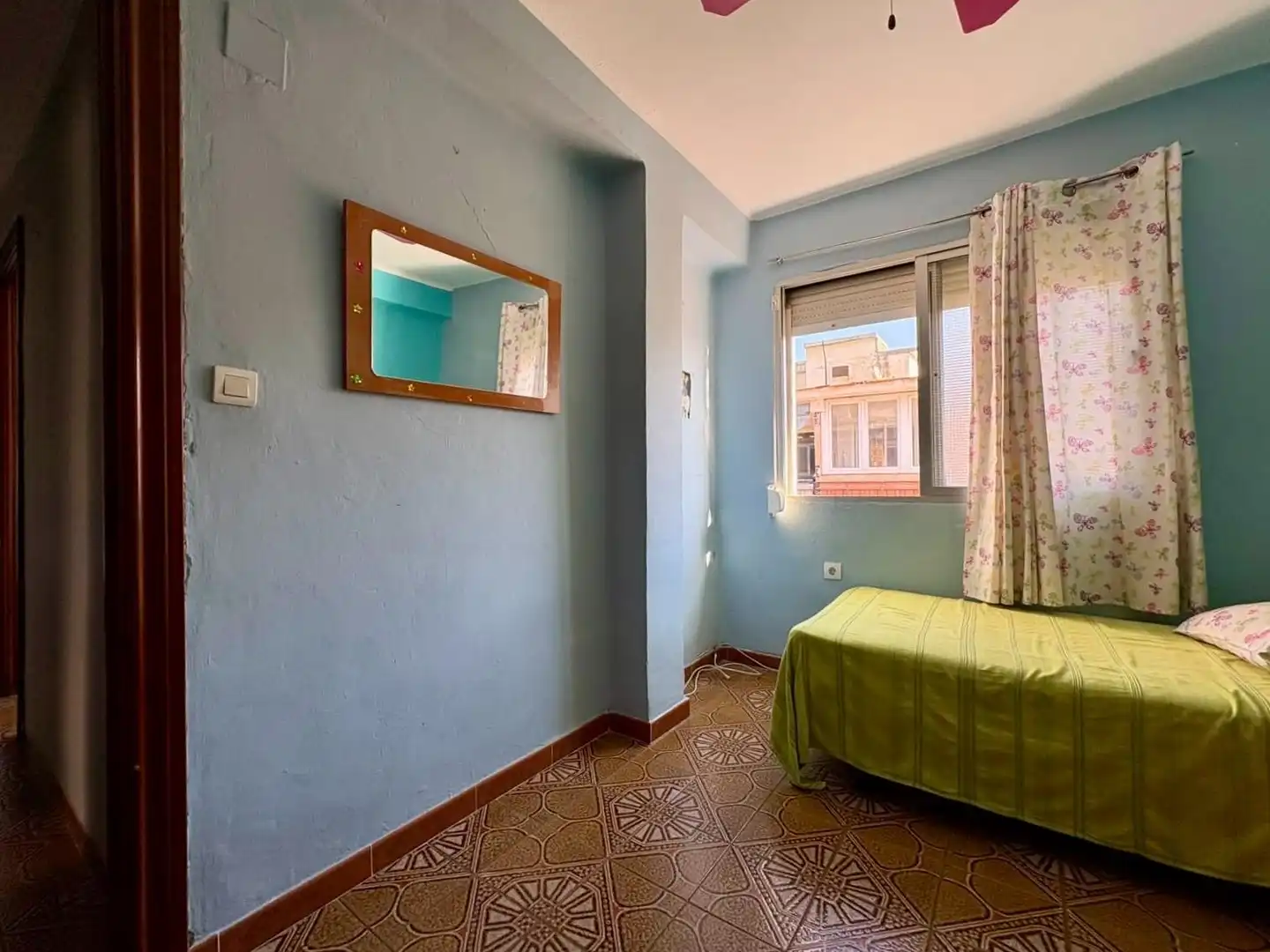 Habitación de Piso en venta en Málaga con Aire acondicionado, Terraza y Amueblado
