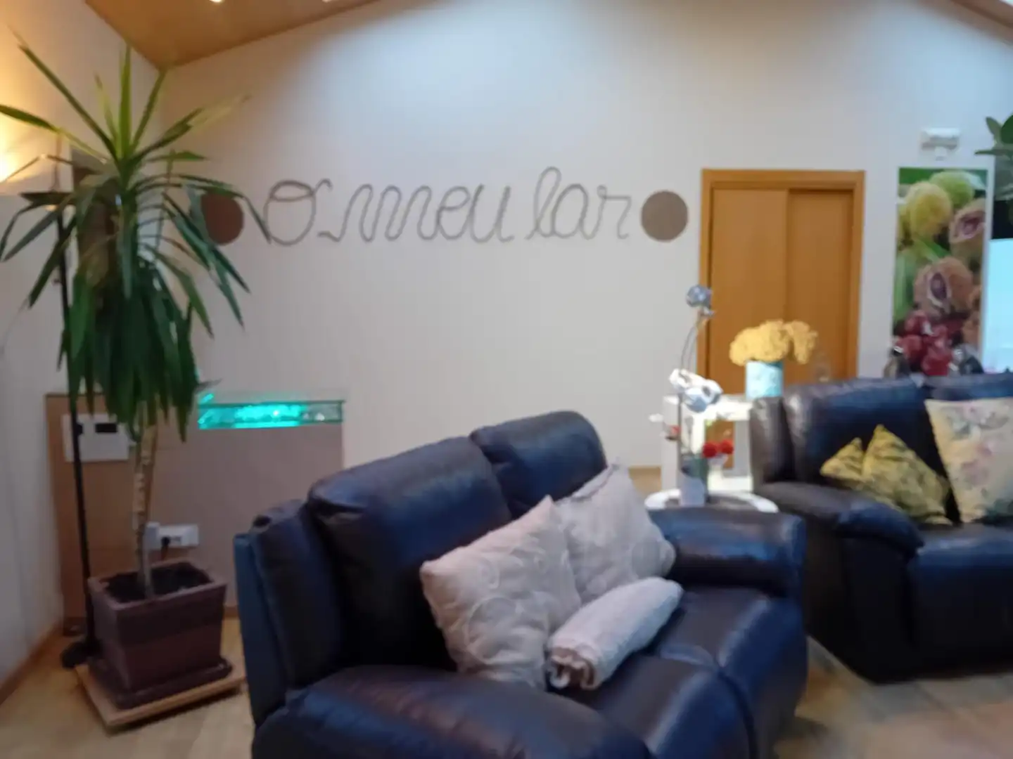 Sala de estar de Casa o chalet en venta en Carballo con Aire acondicionado, Calefacción y Jardín privado