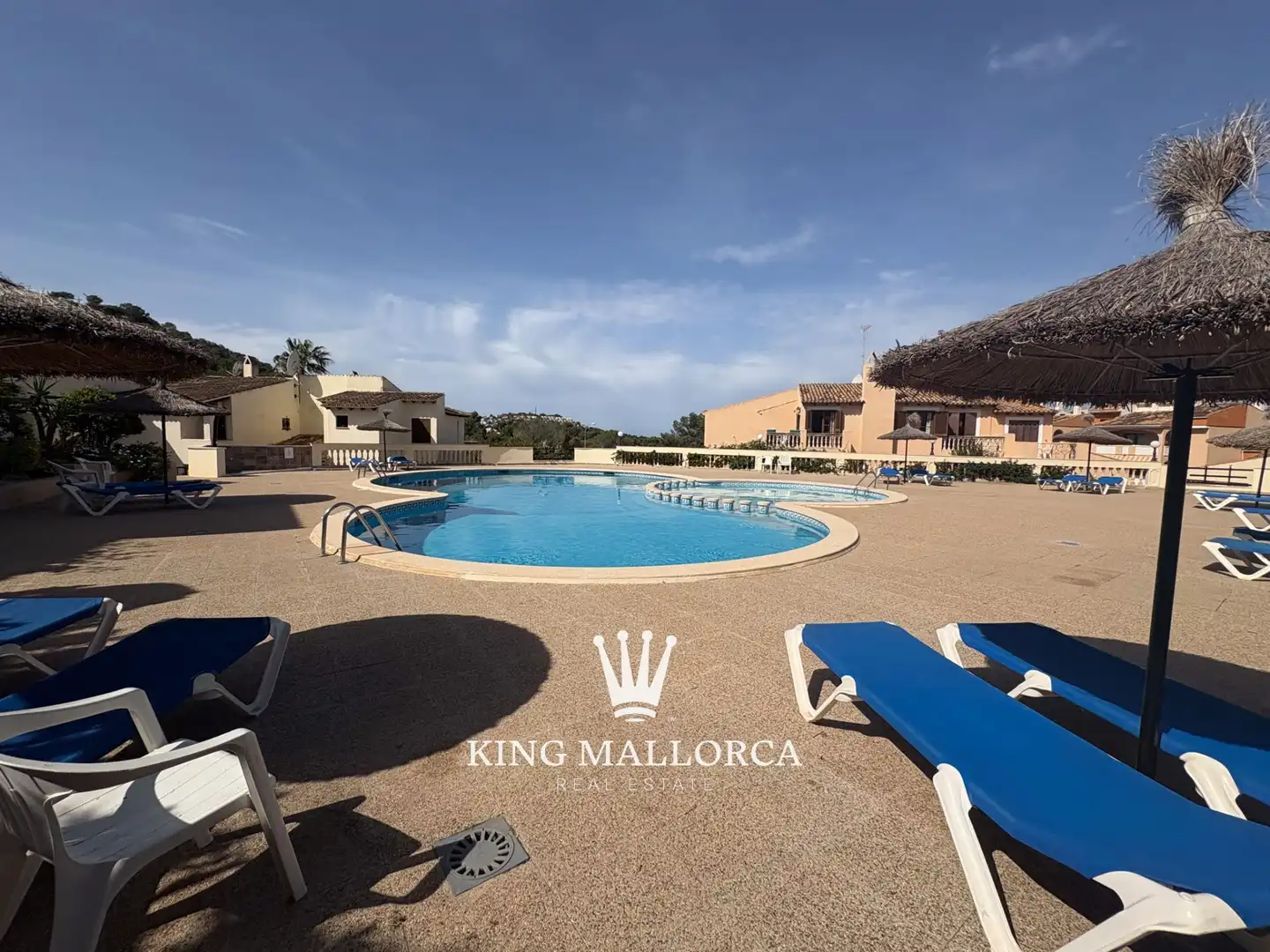 Swimming pool of Apartments for rent in Calvià  with Air Conditioner, Heating and Terrace
