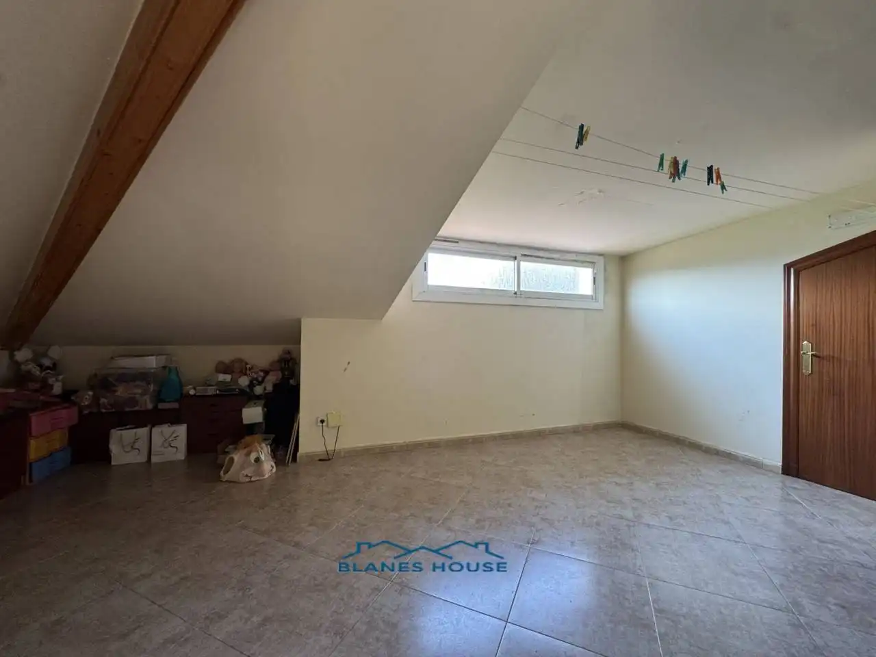 Casa amb piscina en venda a Avenida Argimont 0, imagen 22