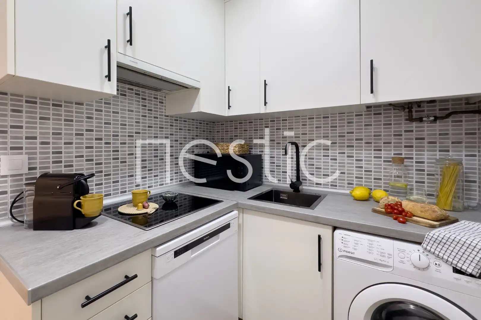 Kitchen of Apartments for rent in Madrid  with Heating, Furnished and Washing machine
