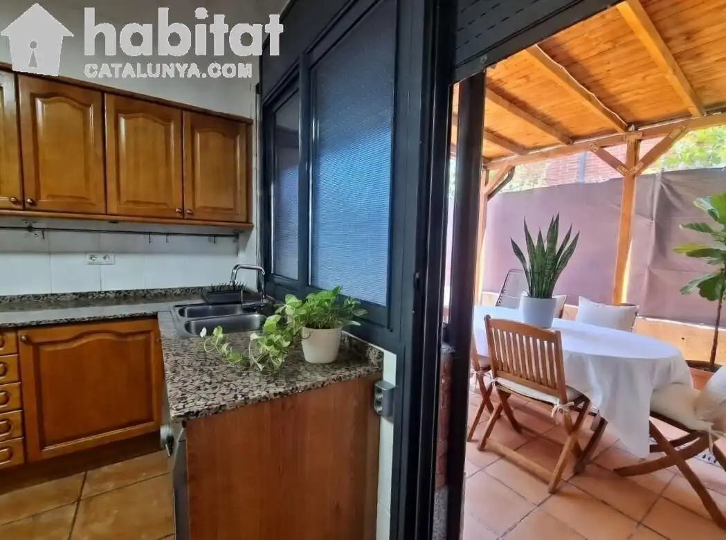 Cuina de Casa o xalet en venda en Masquefa amb Aire condicionat, Calefacció i Jardí privat