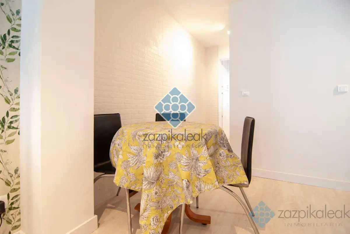 Dining room of Flat for sale in Ibaiondo
