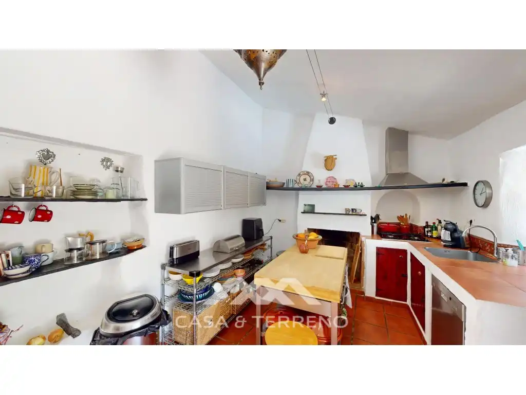 Kitchen of Commercial properties for sale in Arenas  with Air Conditioner