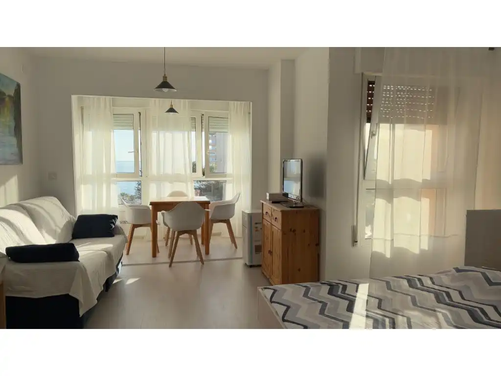 Studio with pool to rent in Avenida Faro, imagen 2
