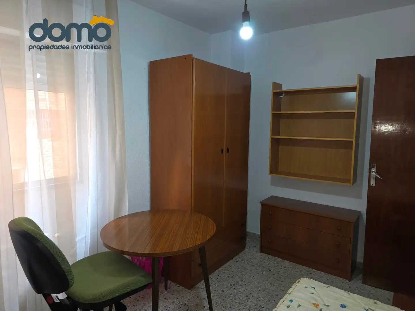 Schlafzimmer von Wohnung zur Miete in Granada mit Heizung, Terrasse und Möbliert