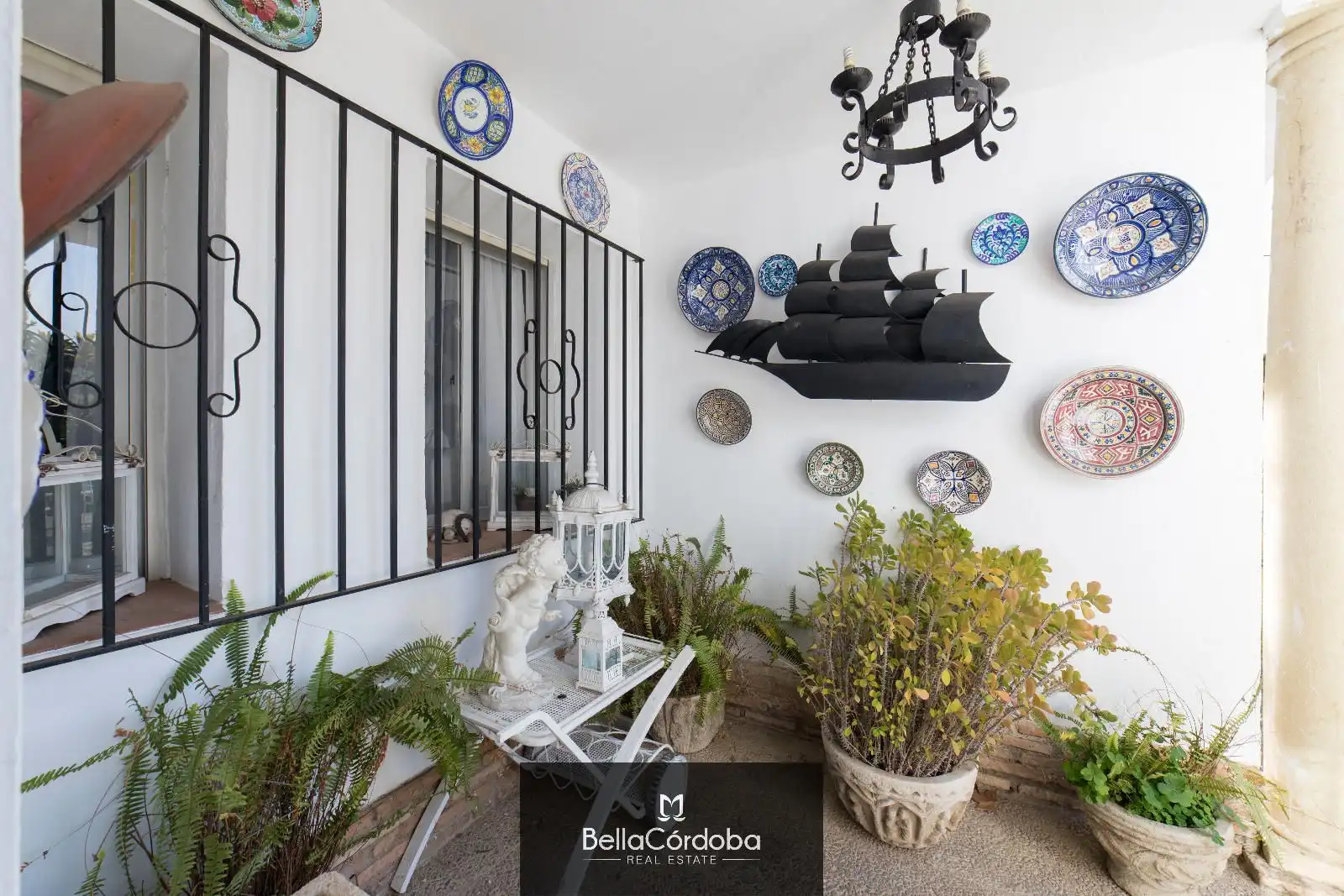 Balcony of Houses for sale in Córdoba  with Air Conditioner, Heating and Storage room