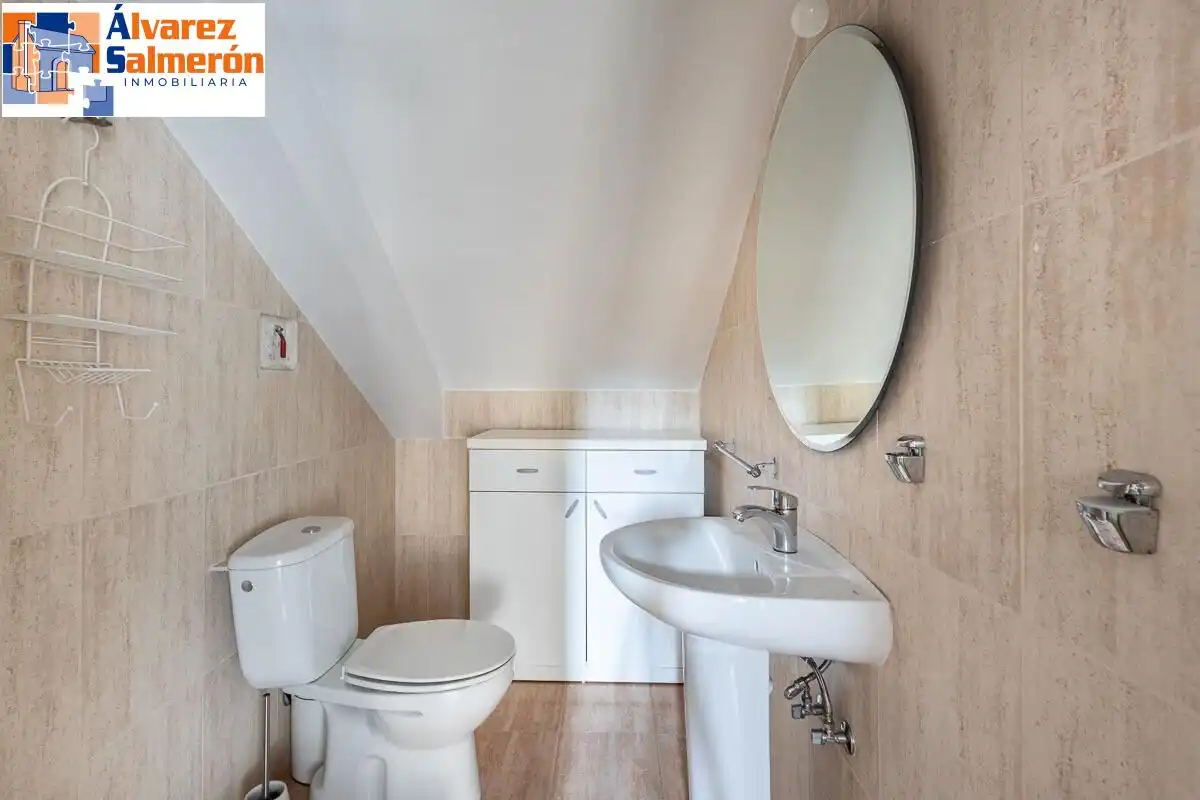 Baño de Casa adosada en venta en Huétor Vega con Terraza