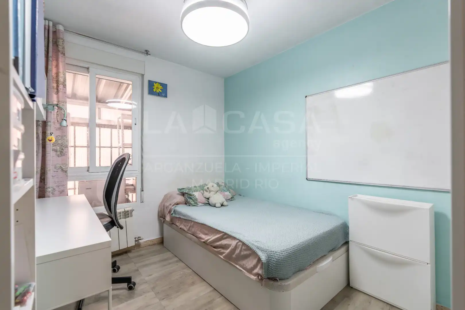 Bedroom of Flat for sale in Puente de Vallecas