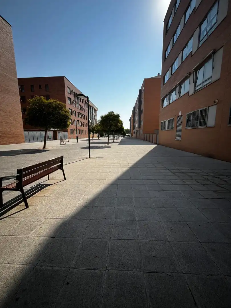 Vista exterior de Pis en venda en San Fernando de Henares amb Aire condicionat i Calefacció