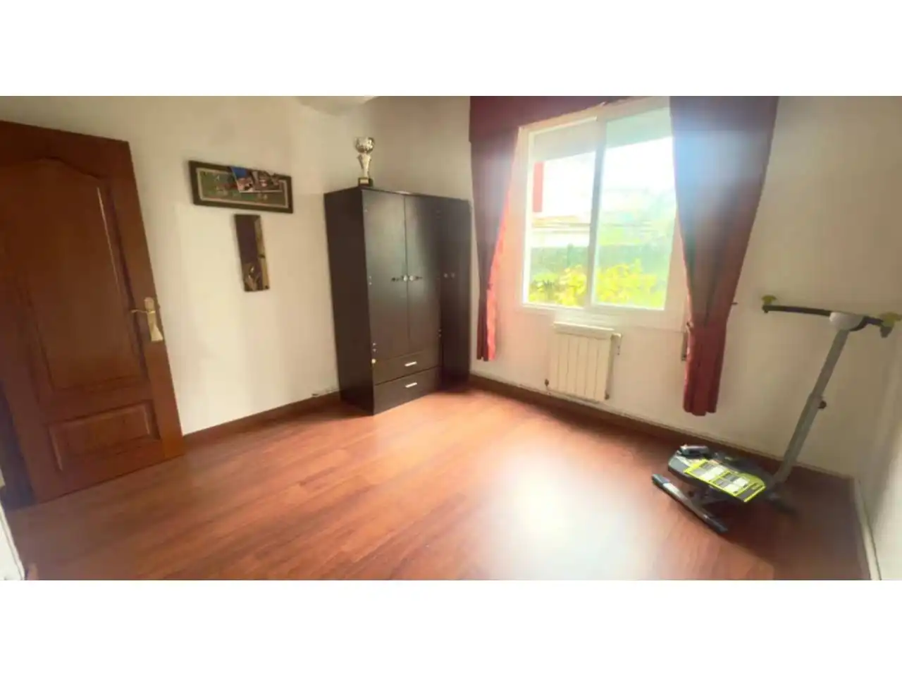 Bedroom of Flat for sale in Ourense Capital   with Heating, Private garden and Parquet flooring