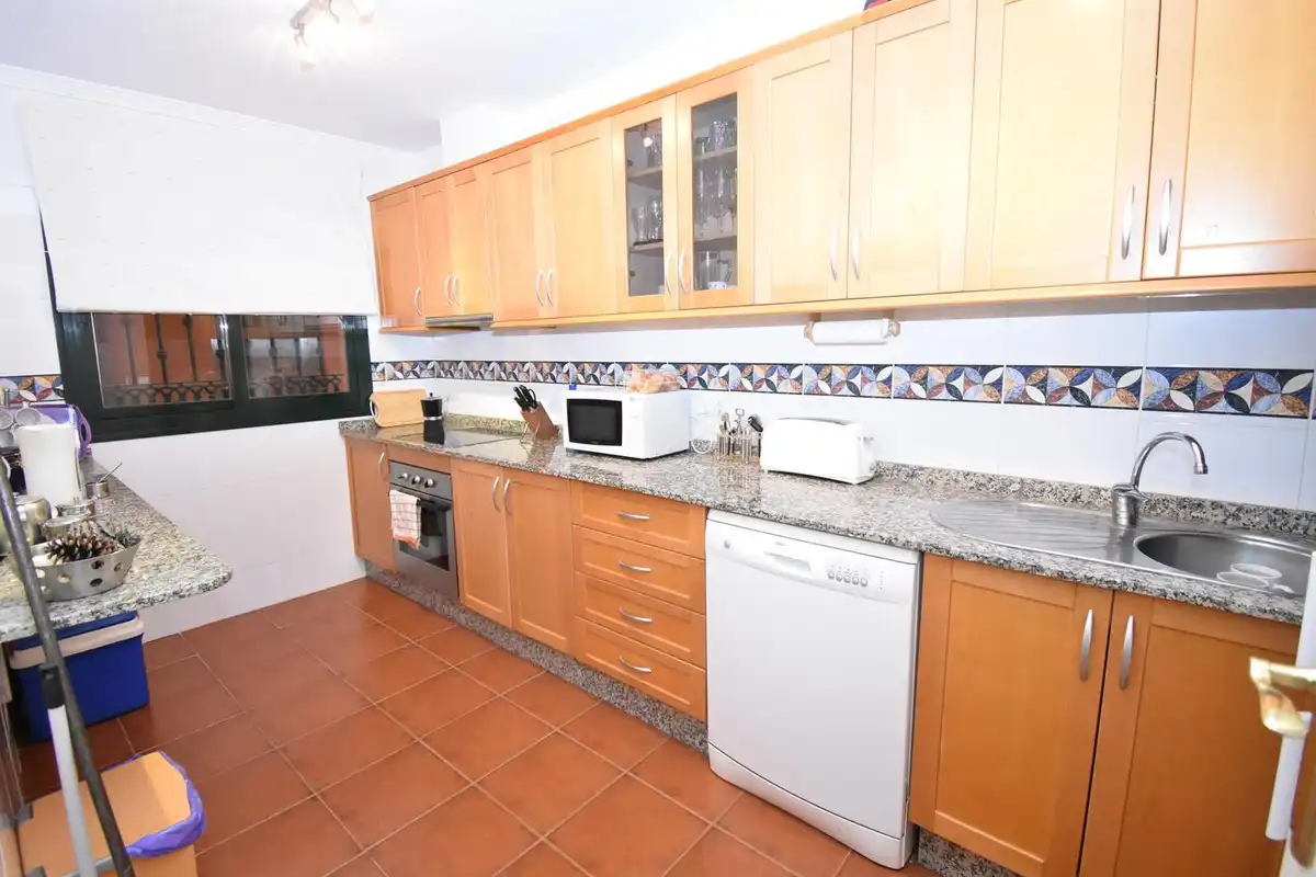 Cocina de Apartamento en venta en Macharaviaya con Aire acondicionado y Piscina comunitaria