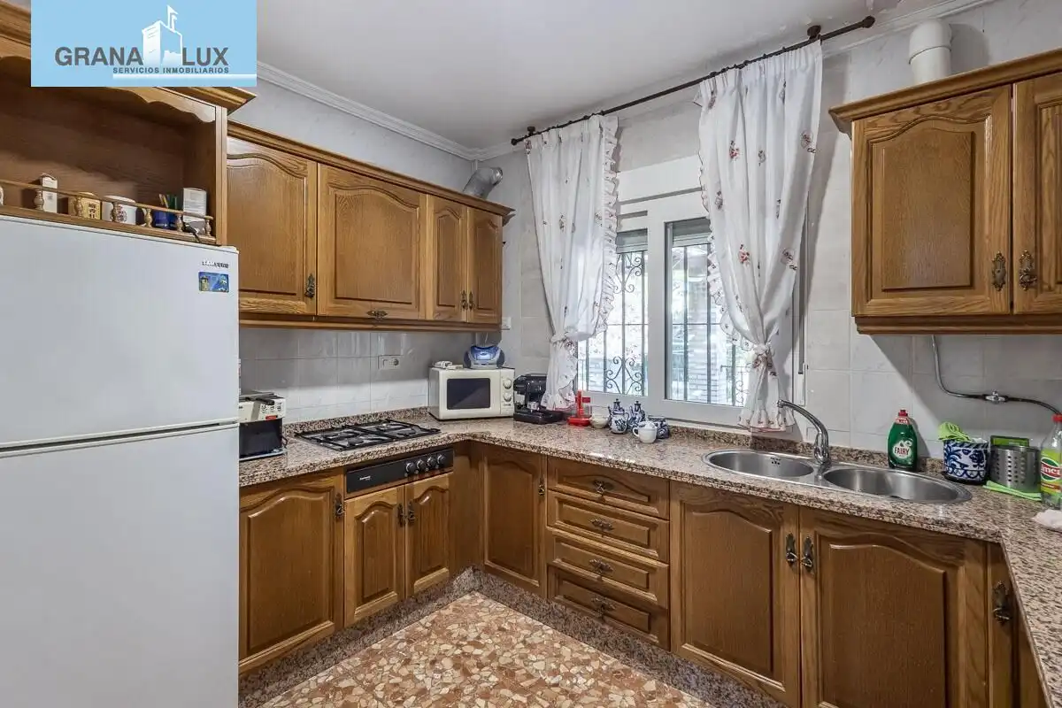 Chalet con piscina en venta en Calle Olmo, imagen 8