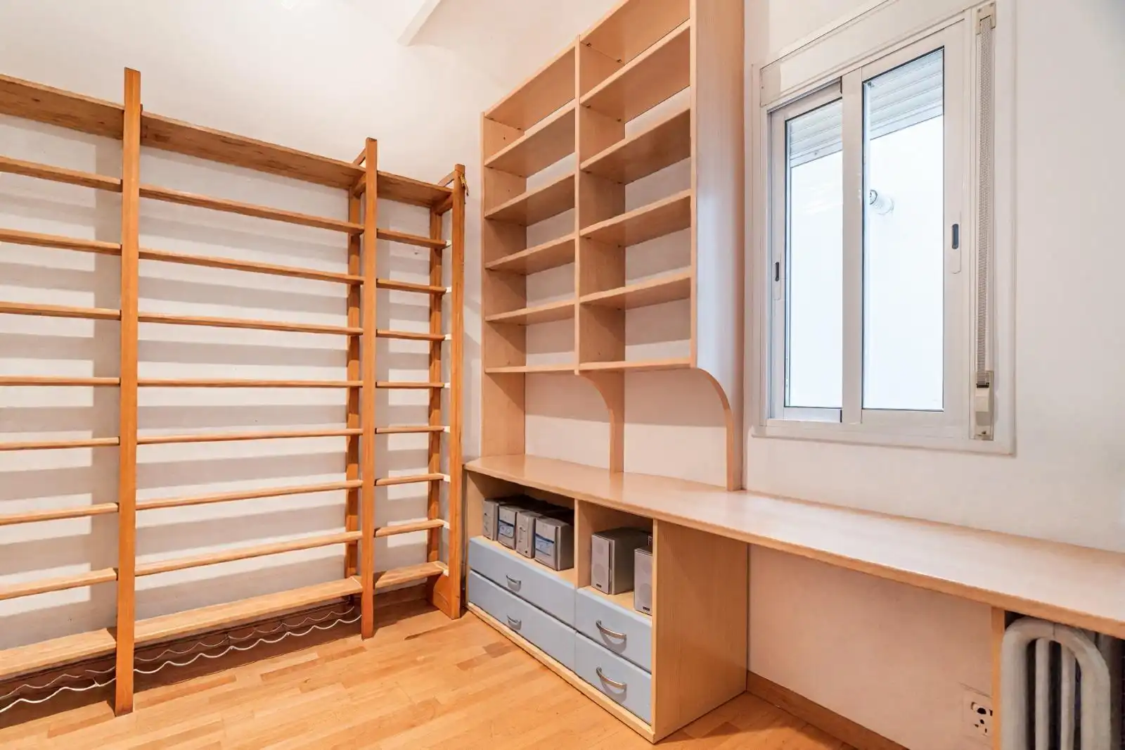 Schlafzimmer von Wohnung zum Verkauf in Barcelona mit Klimaanlage, Heizung und Parkett