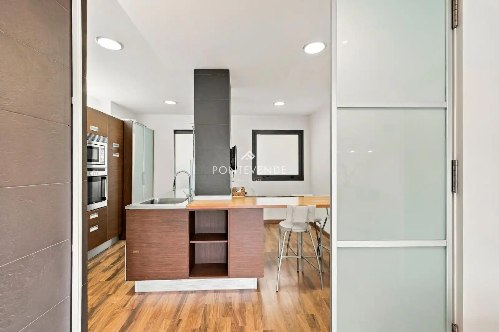 Kitchen of Flat for sale in Marín, Pontevedra