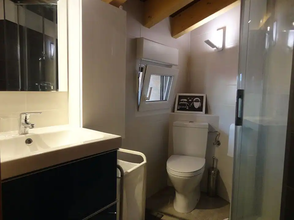 Bathroom of Houses for sale in Salas de los Infantes  with Heating and Furnished