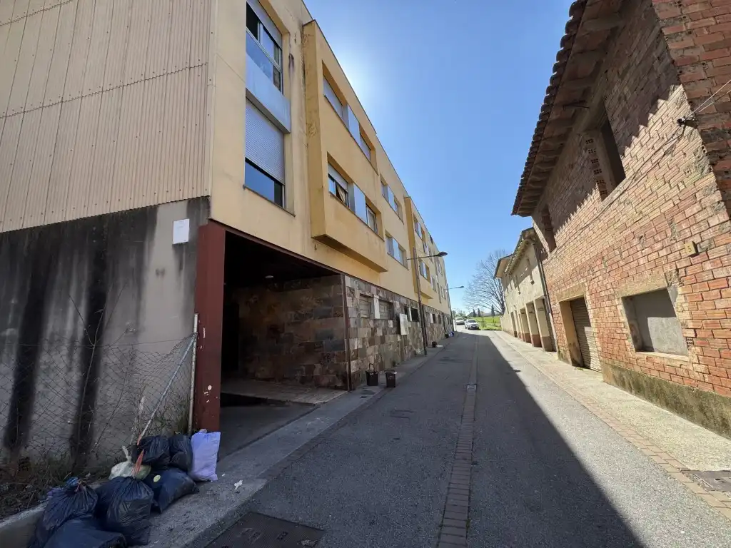 Außenansicht von Wohnung zum Verkauf in Roda de Ter